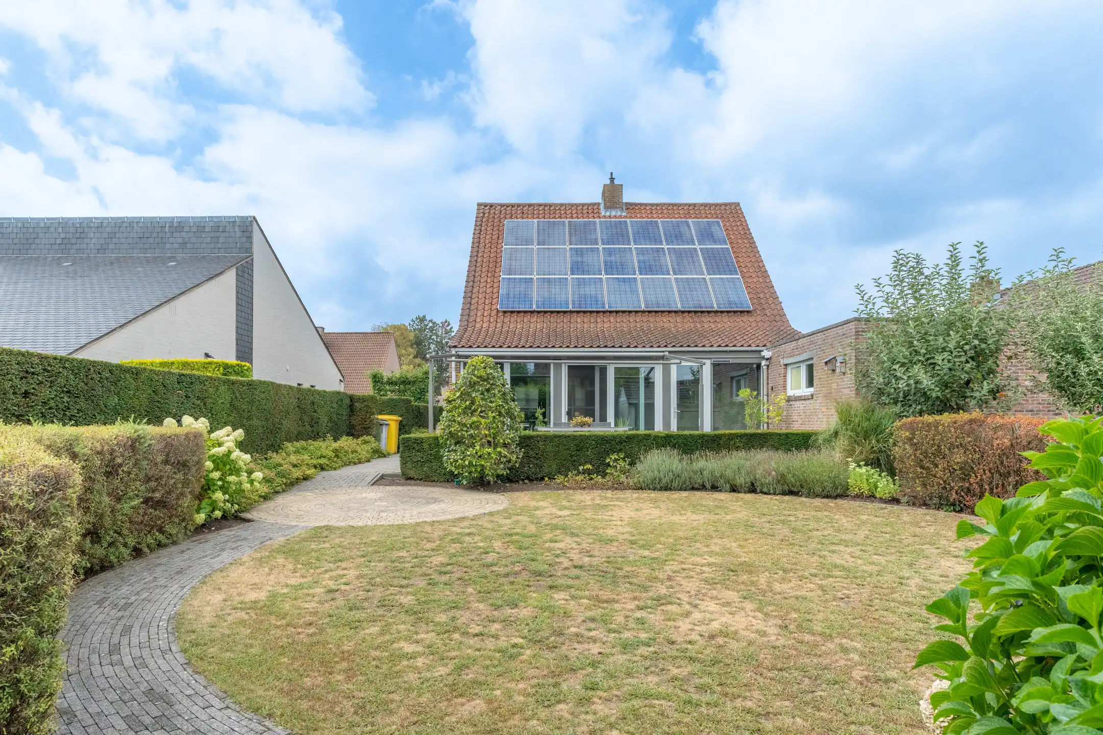 Zeer gunstig gelegen energiezuinige woning met 3 ruime slaapkamers op 564 m² foto 39