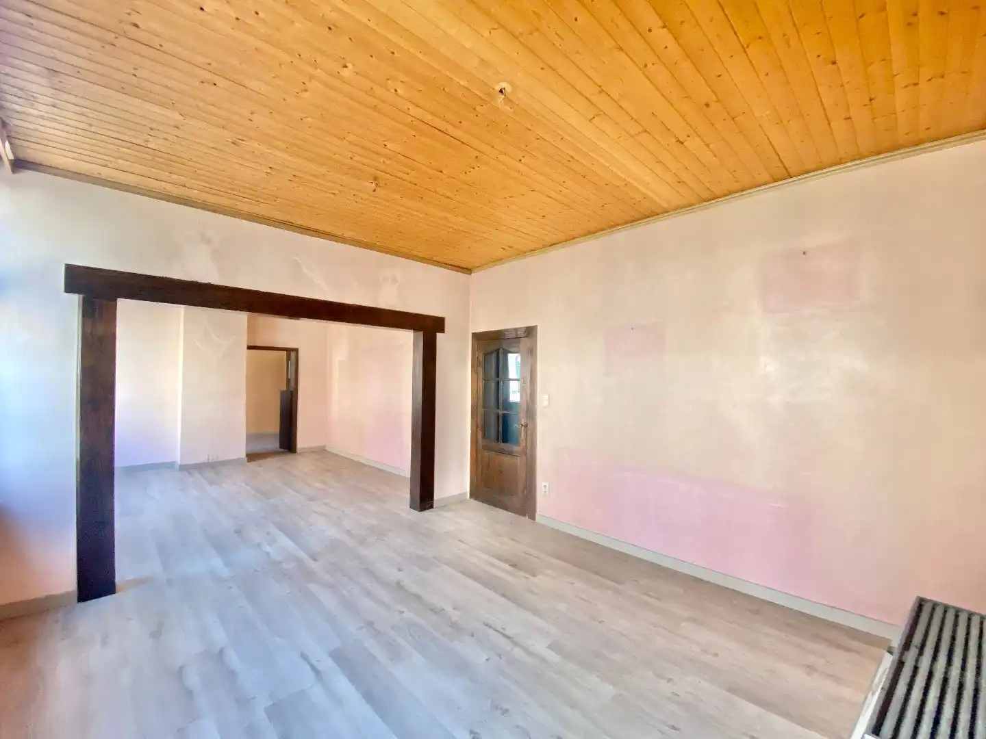 RUIM HANDELSPAND MET TAL VAN MOGELIJKHEDEN OP CENTRUM LOCATIE foto 19