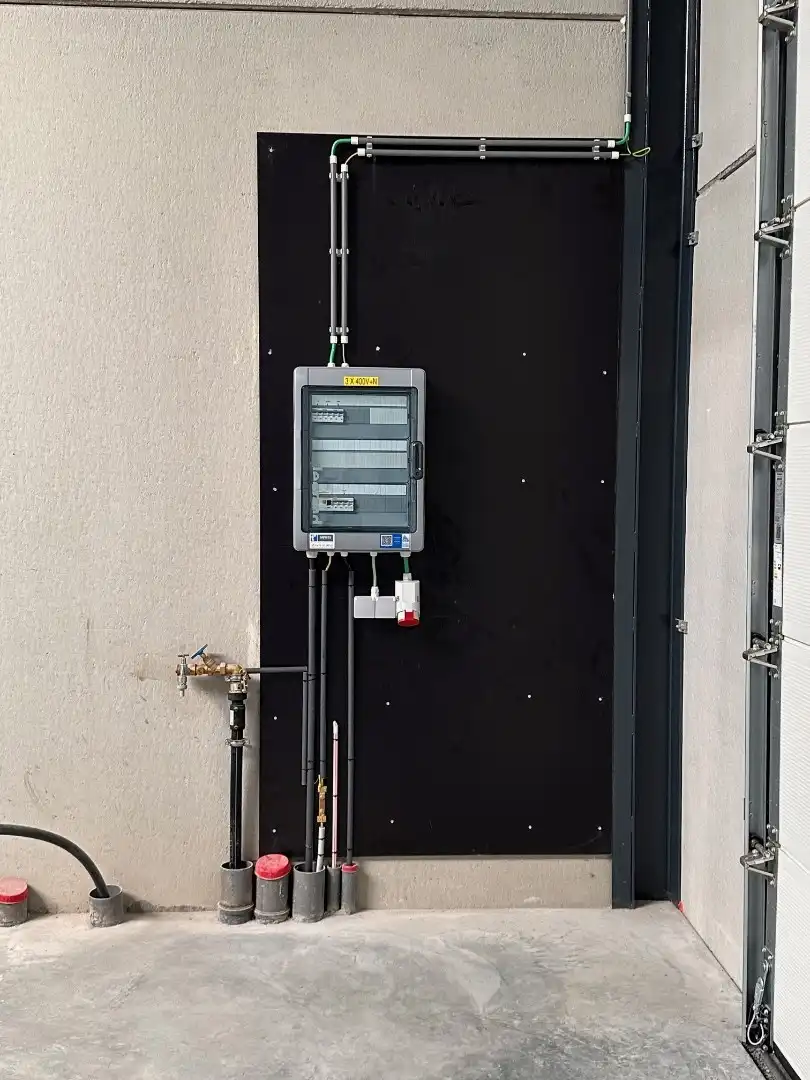 NIEUWBOUW LOODS TE HUUR VAN 187M² TE PITTEM foto 7