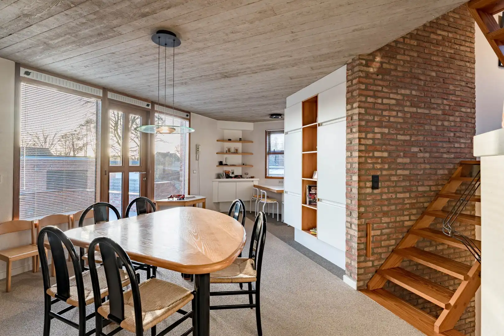 Gezinswoning met zuidgerichte tuin en garage, 5a 85ca foto 6