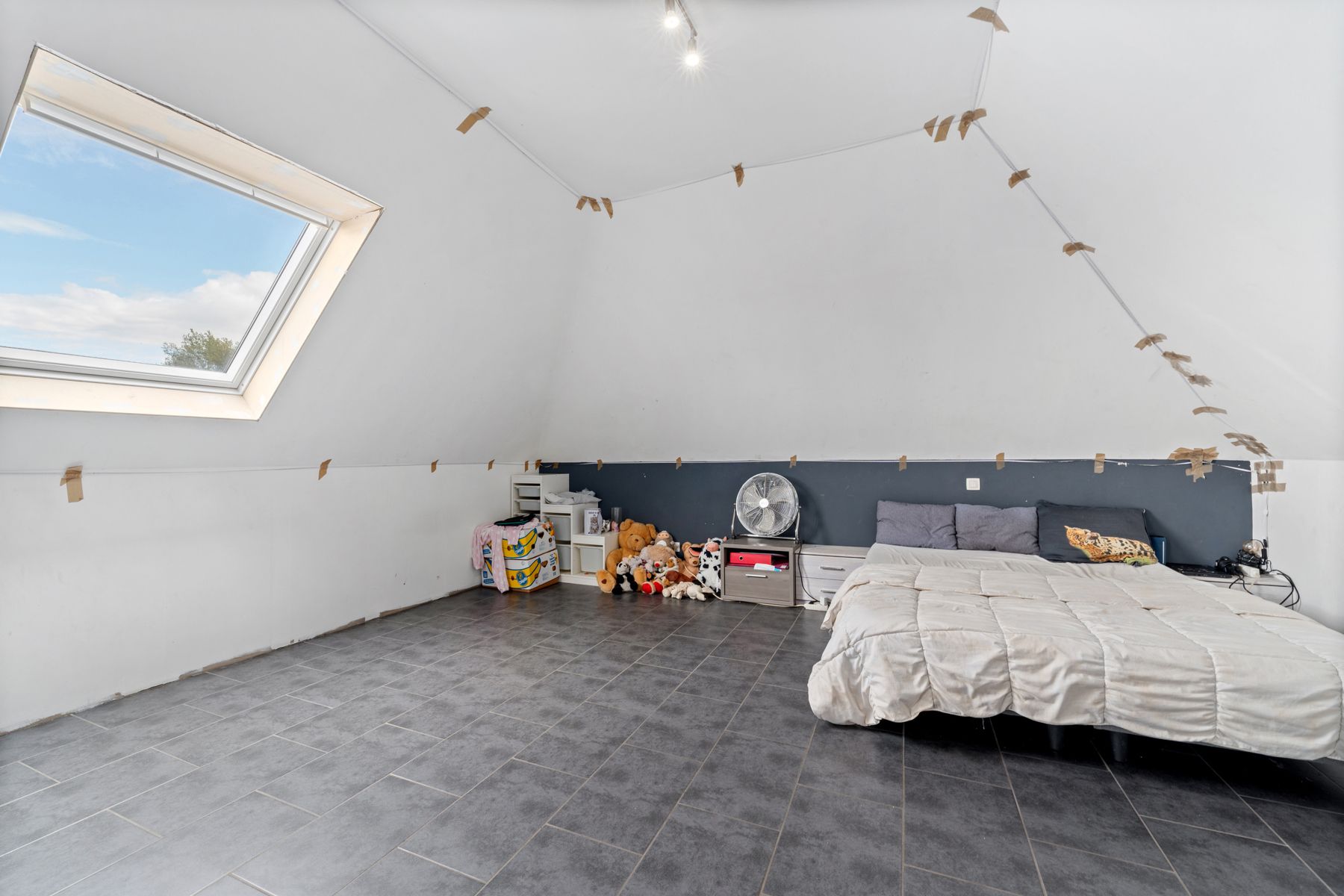 Halfopen bebouwing met 4 slaapkamers en EPC A foto 9