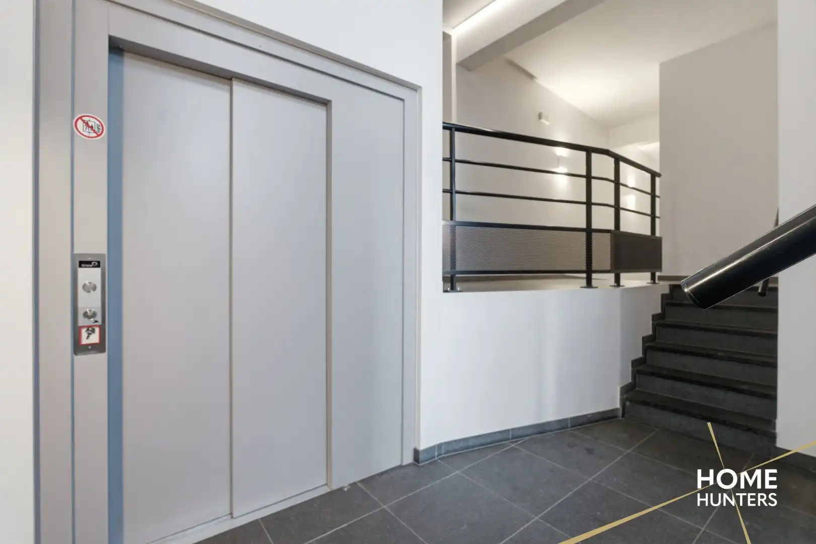 Gelijkvloers appartement met 2 terrassen en 2 slaapkamers  foto 3