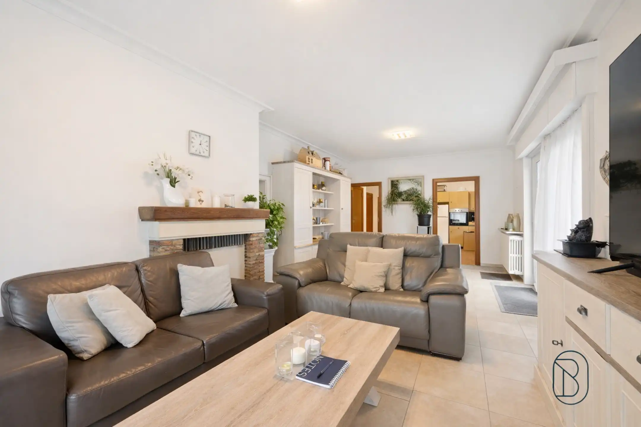 Gelijkvloers appartement met tuin, staanplaats en garage foto 3