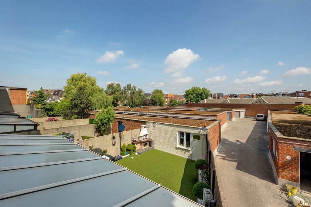 Lichtrijk instapklaar app met 2 slpks en terras  foto 12