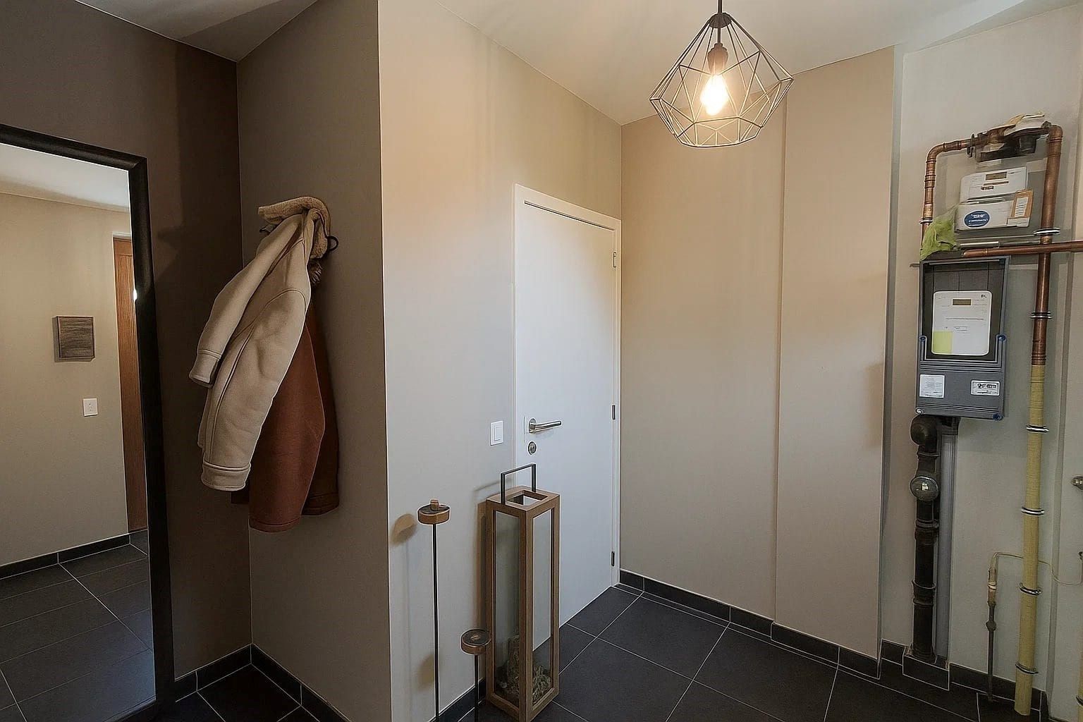 RECENTE, RUIME WONING IN LANDELIJKE STIJL MET DRIE SLAAPKAMERS EN TUIN foto 4