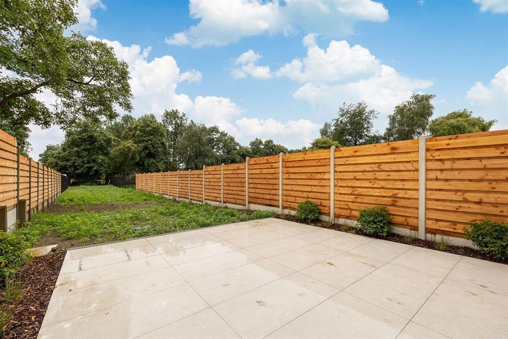 Nieuwbouwwoning met 6 slpk en grote tuin! foto 5