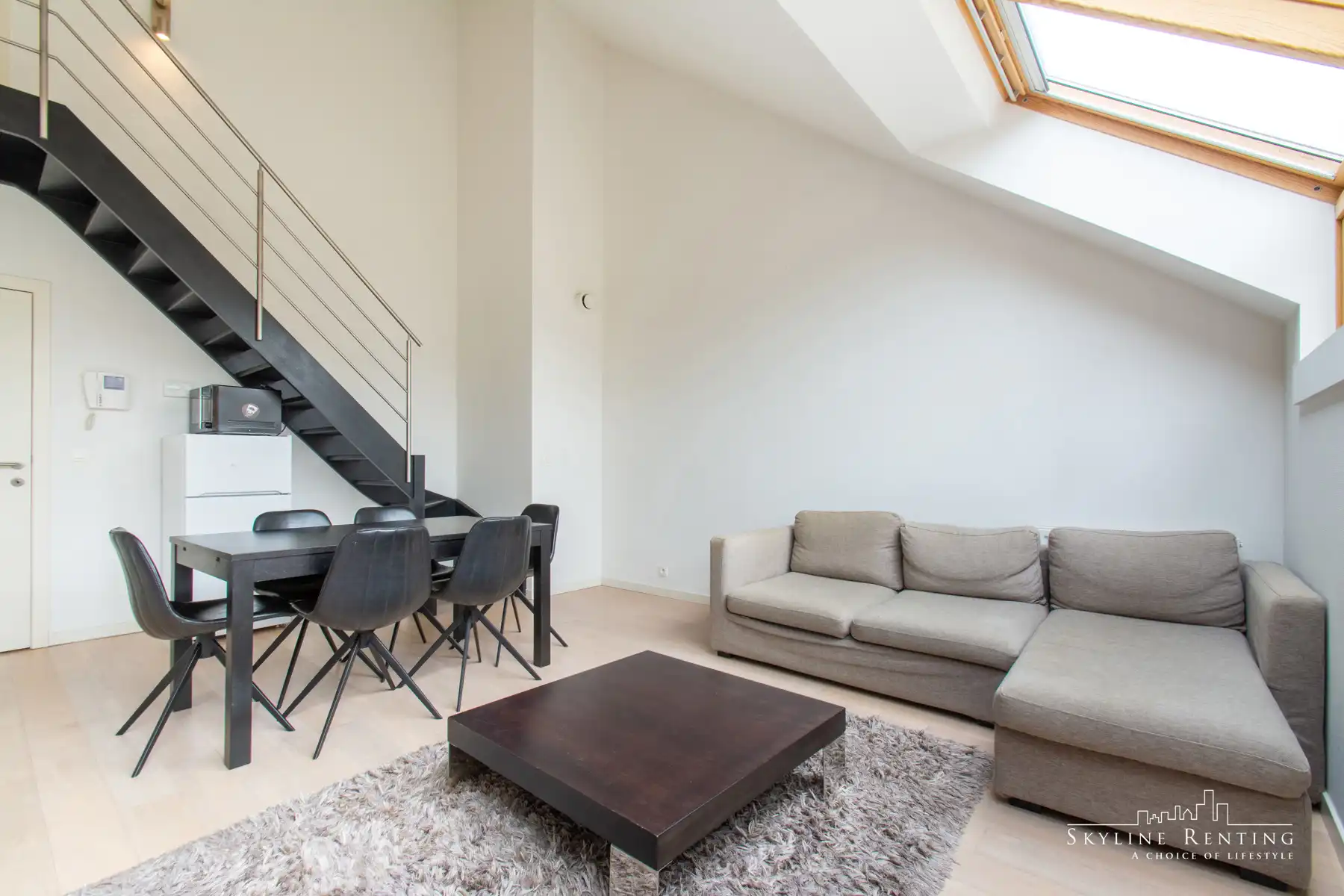  Mooi 2 verdieping appartement + 3K + terras (Europese wijk) foto 2