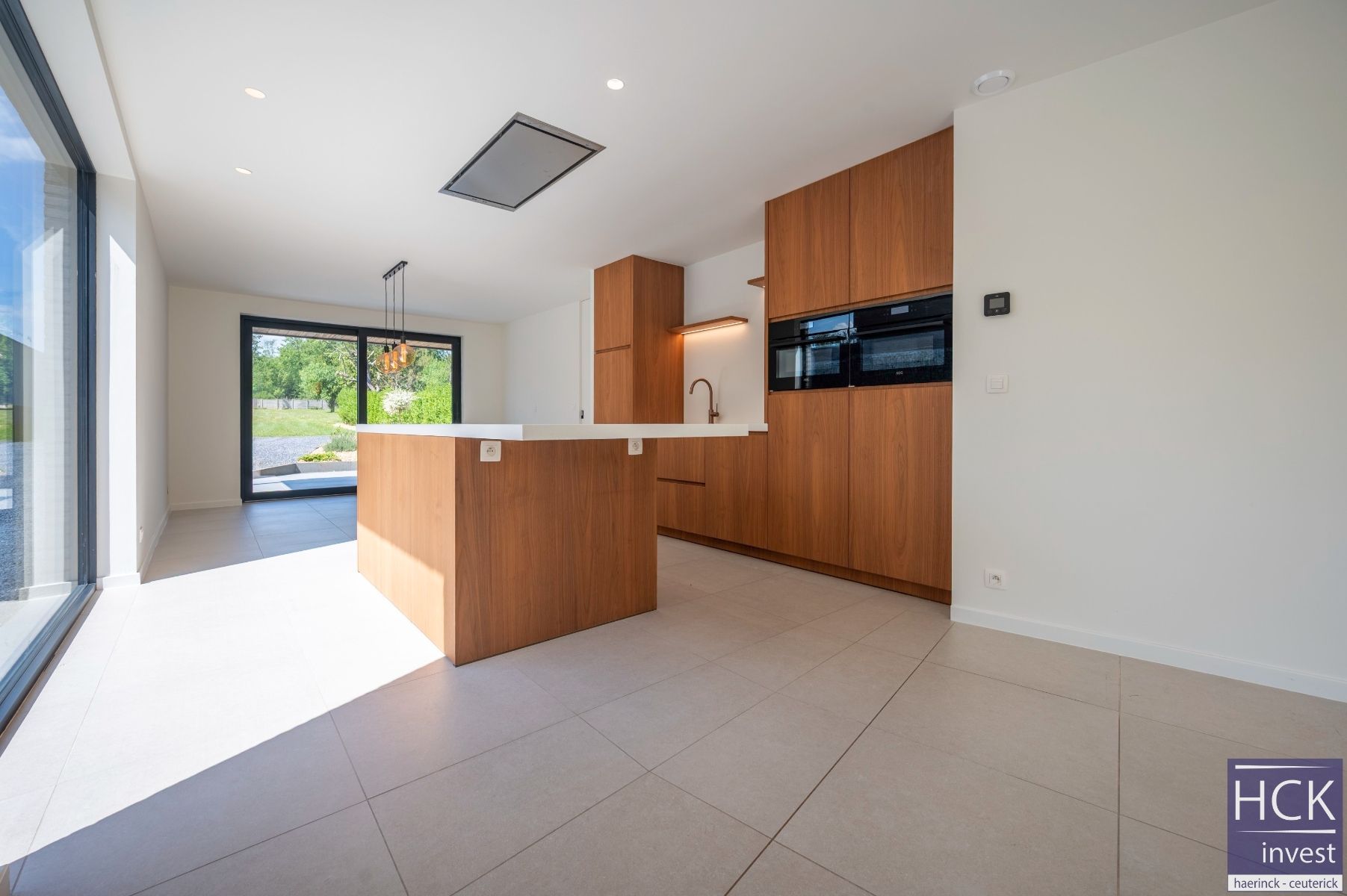 KRUISHOUTEM - Energiezuinige en instapklare woning op 1.305 m²! foto 13