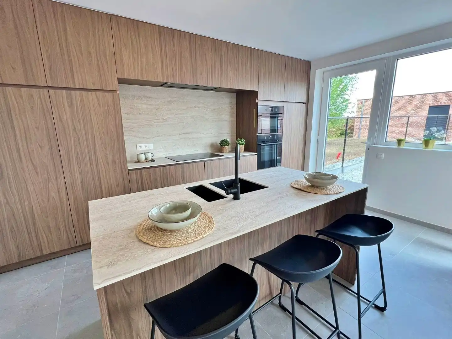 HUURKOOP - Halfopen karaktervolle nieuwbouwwoning met dubbele garage en tuin te Elverdinge foto 11