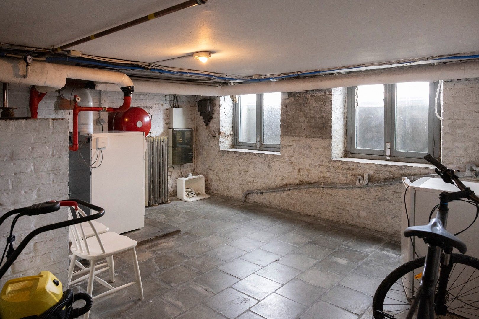 Zeer goed onderhouden monumentale burgerwoning met tuin. foto 18