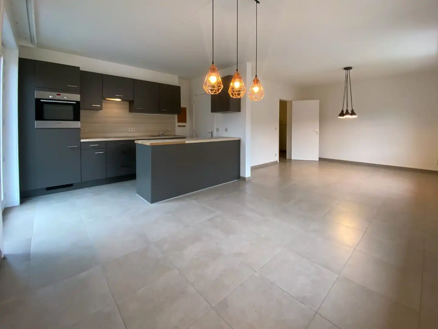 Instapklaar appartement met 2 slaapkamers. foto 5