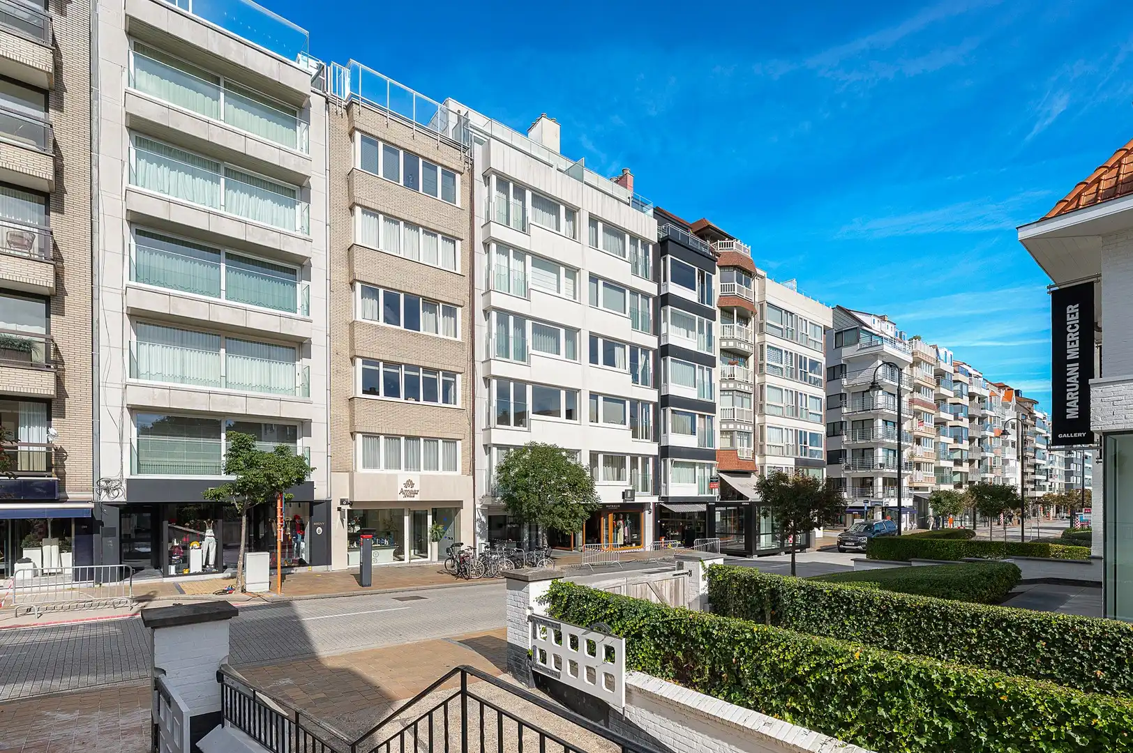 Luxueus appartement met panoramisch zicht in hartje ’t Zoute. foto 24