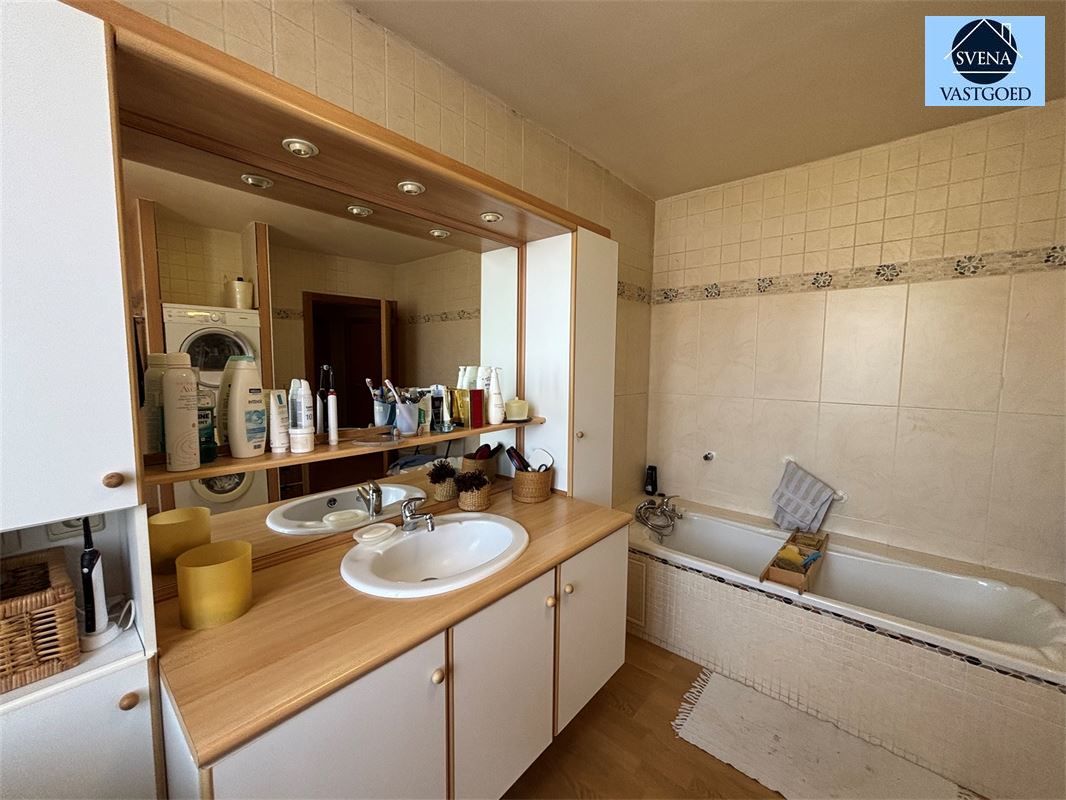 SOLIDE KARAKTERVOLLE WONING IN CENTRUM foto 5