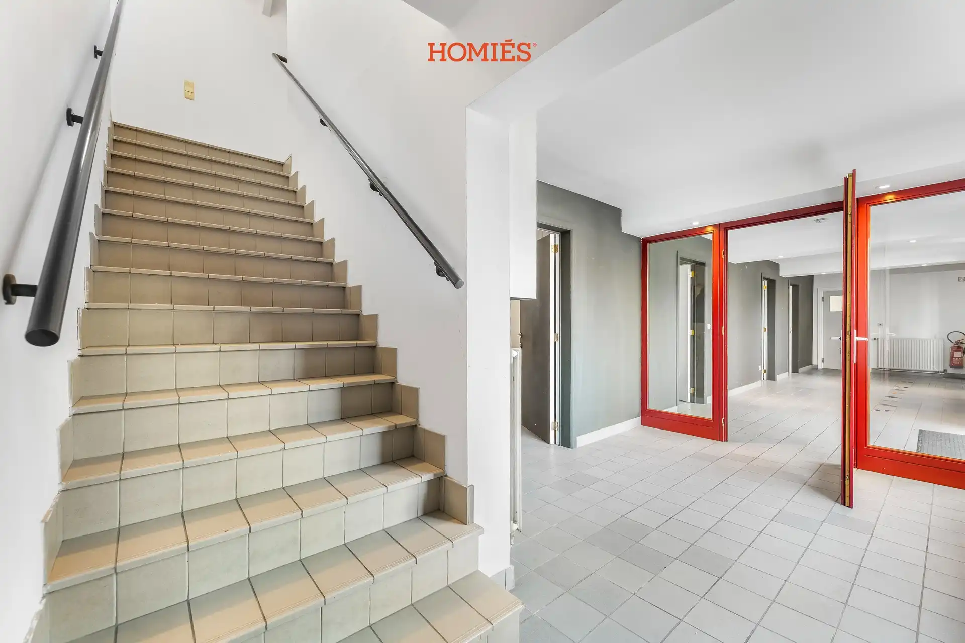 Veelzijdig handelspand met 9 parkeerplaatsen op toplocatie foto 16