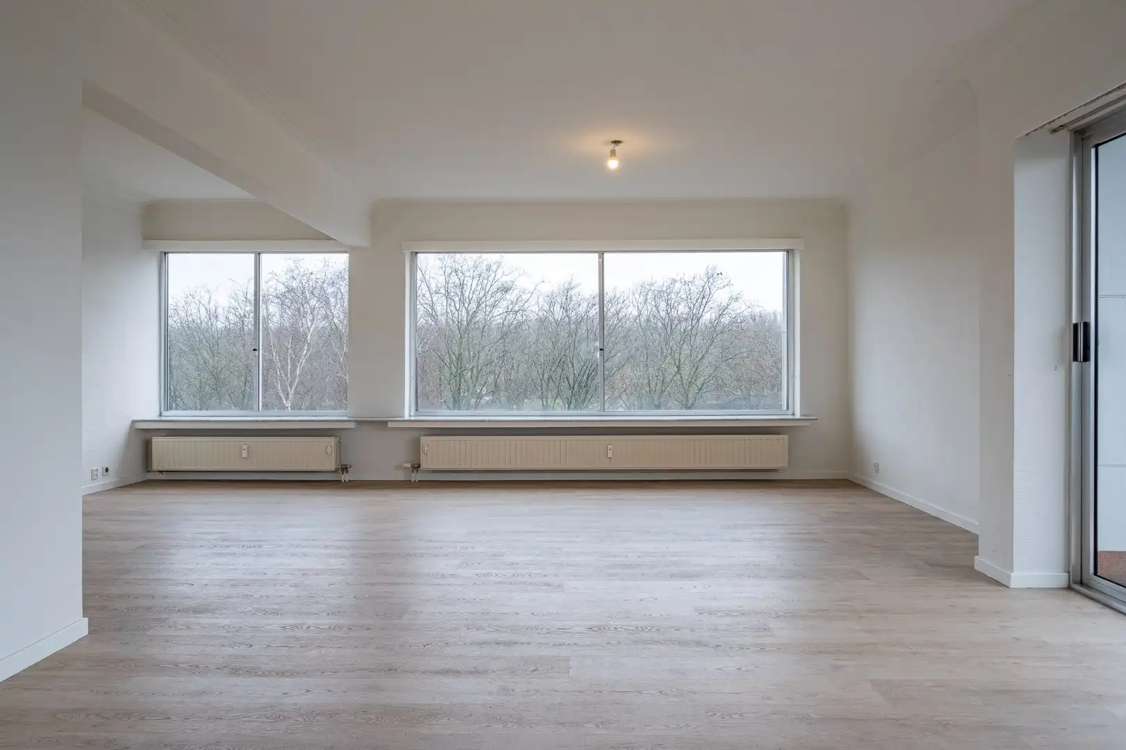 Gezellig en ruim hoekappartement met veel lichtinval en zonnige terrassen!  foto 6