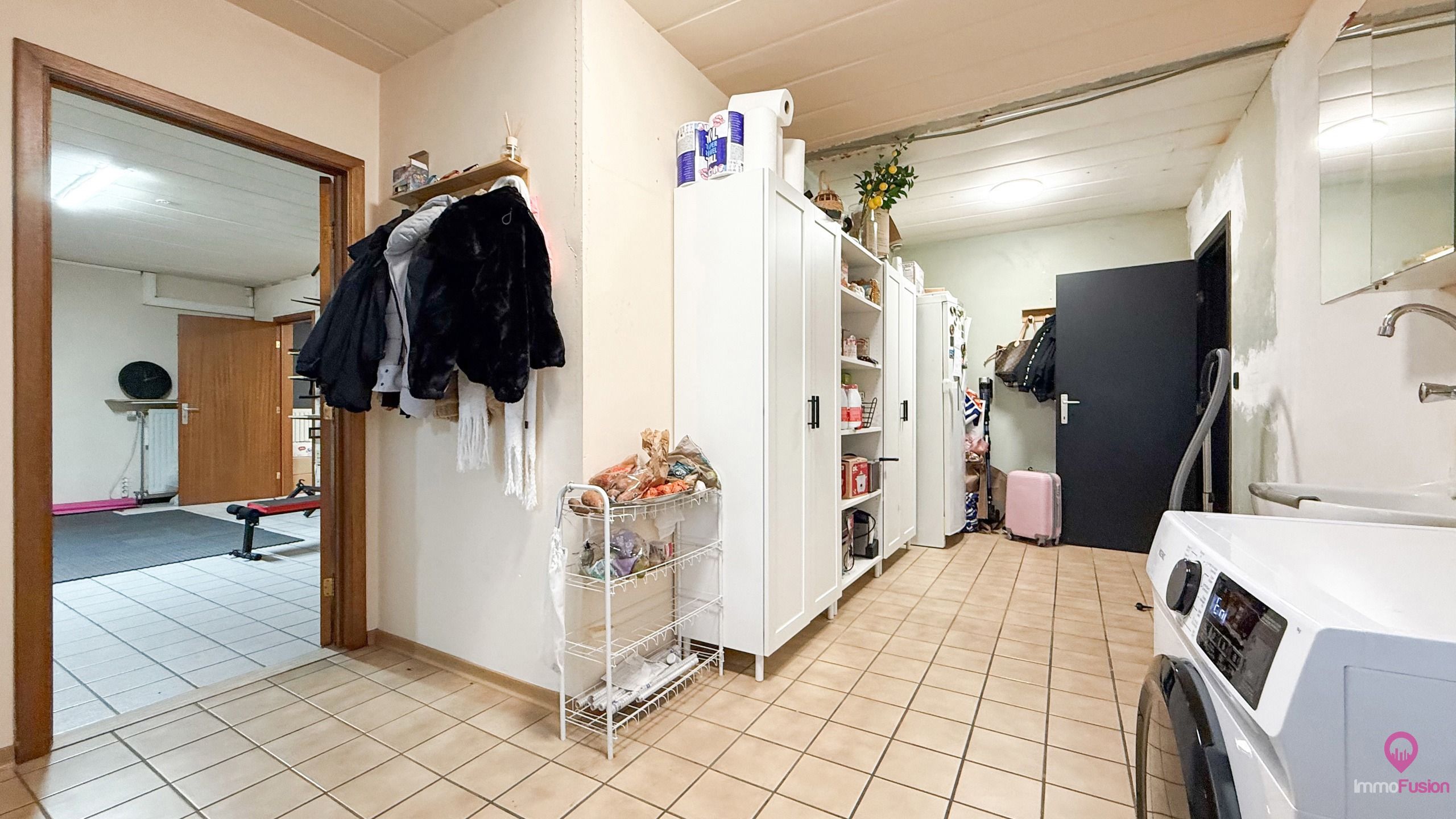 Woning 4 slpk met commerciële vergunning op centrale ligging foto 24