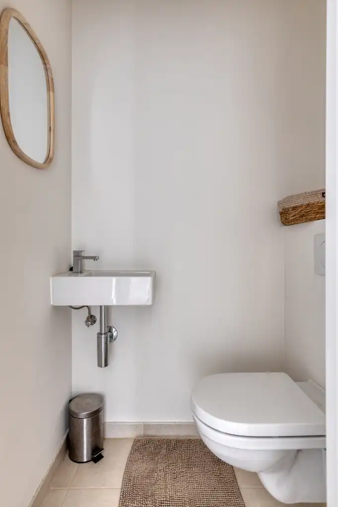 Gelijkvloers 2-kamerappartement voor op een toplocatie foto 12