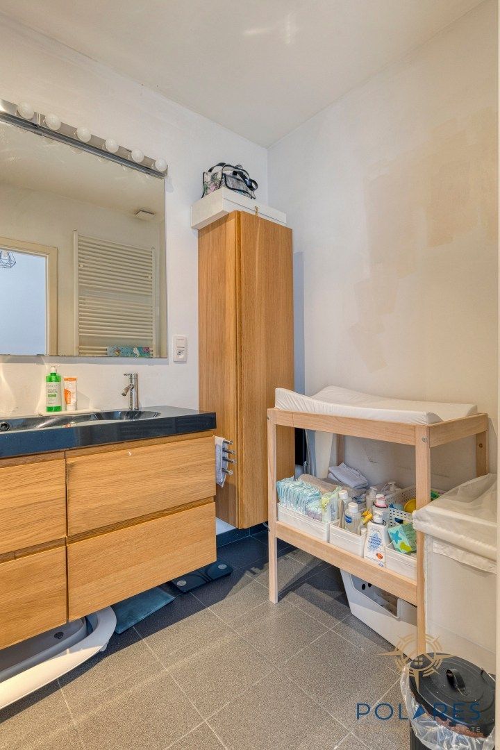 Instapklaar appartement met 2 slaapkamers en garage foto 10