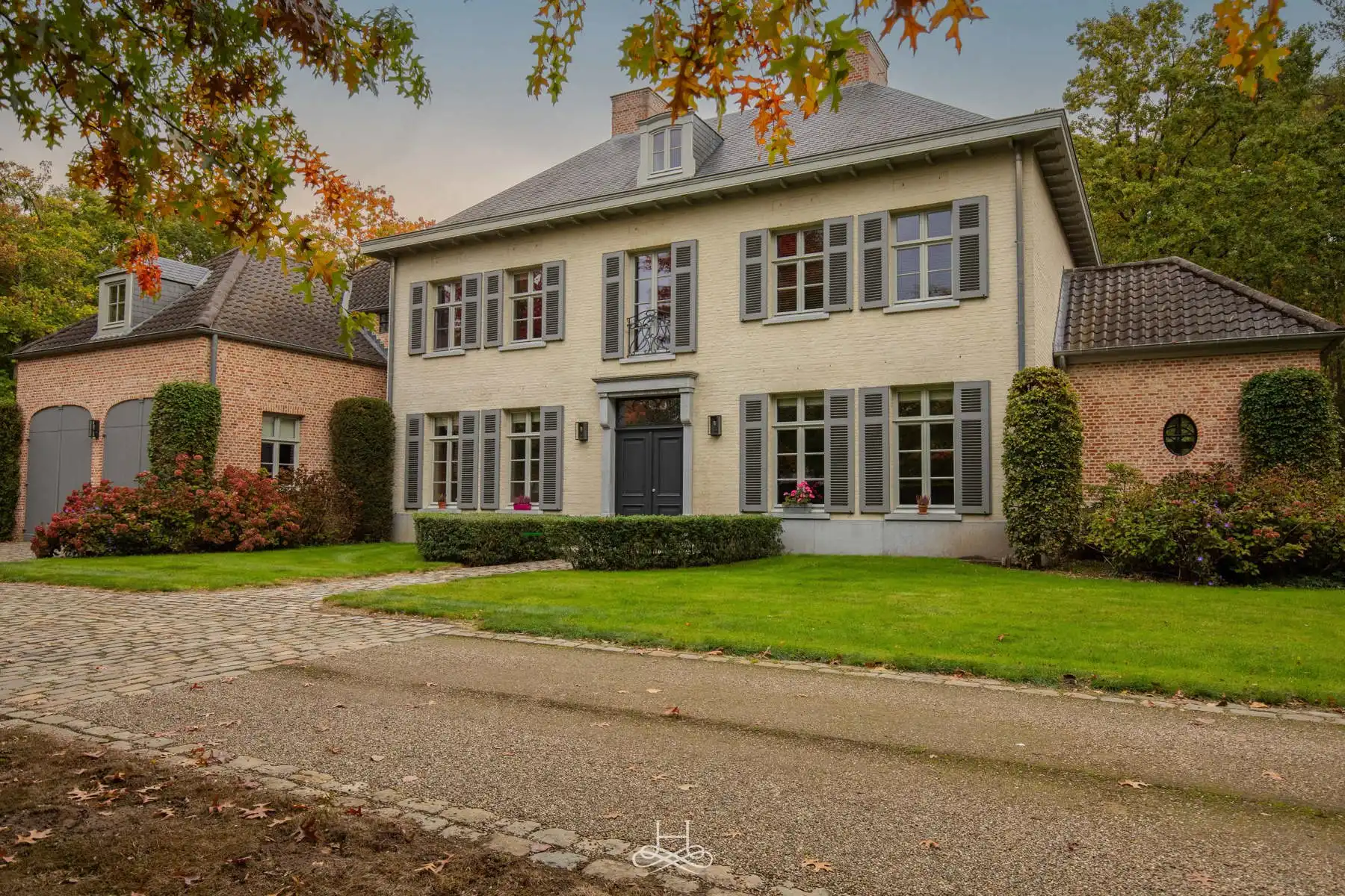 Exclusieve villa te Tremelo met prachtige vijver foto 2