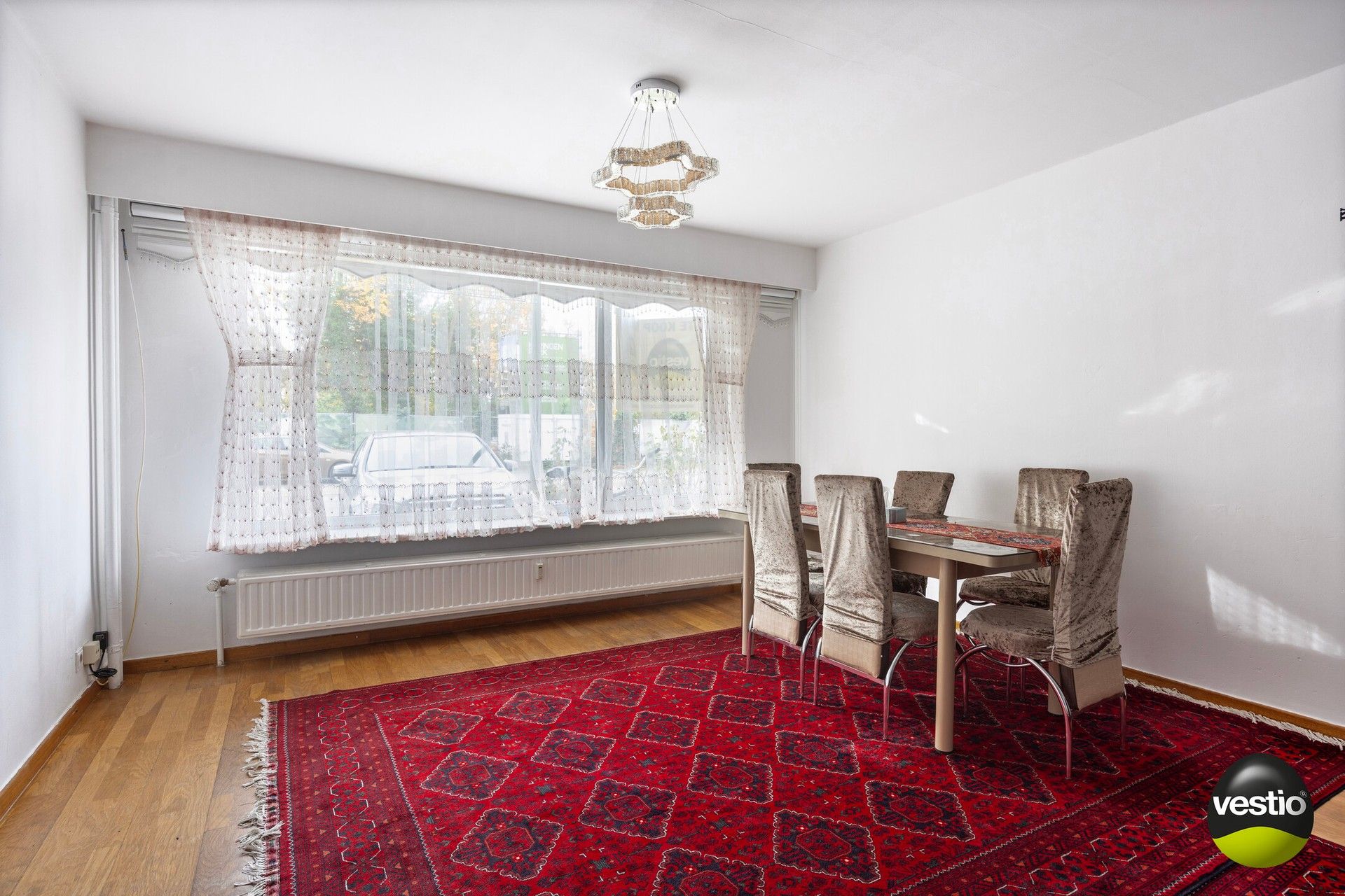 Te renoveren 3-slaapkamerappartement met garagebox en kelder. foto 3