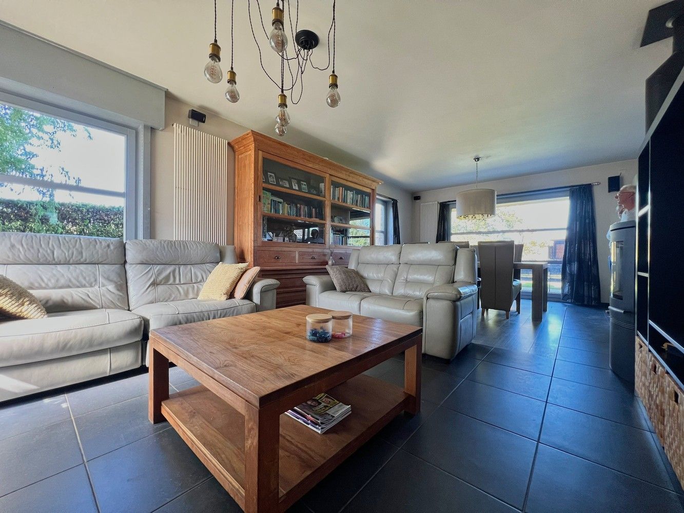 Instapklare gezinswoning met apart bijgebouw op 1362m²! foto 3