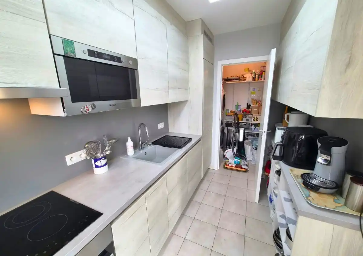 HOEKAPPARTEMENT MET ZIJDELINGS ZEEZICHT TE KOOP TE DE PANNE foto 10