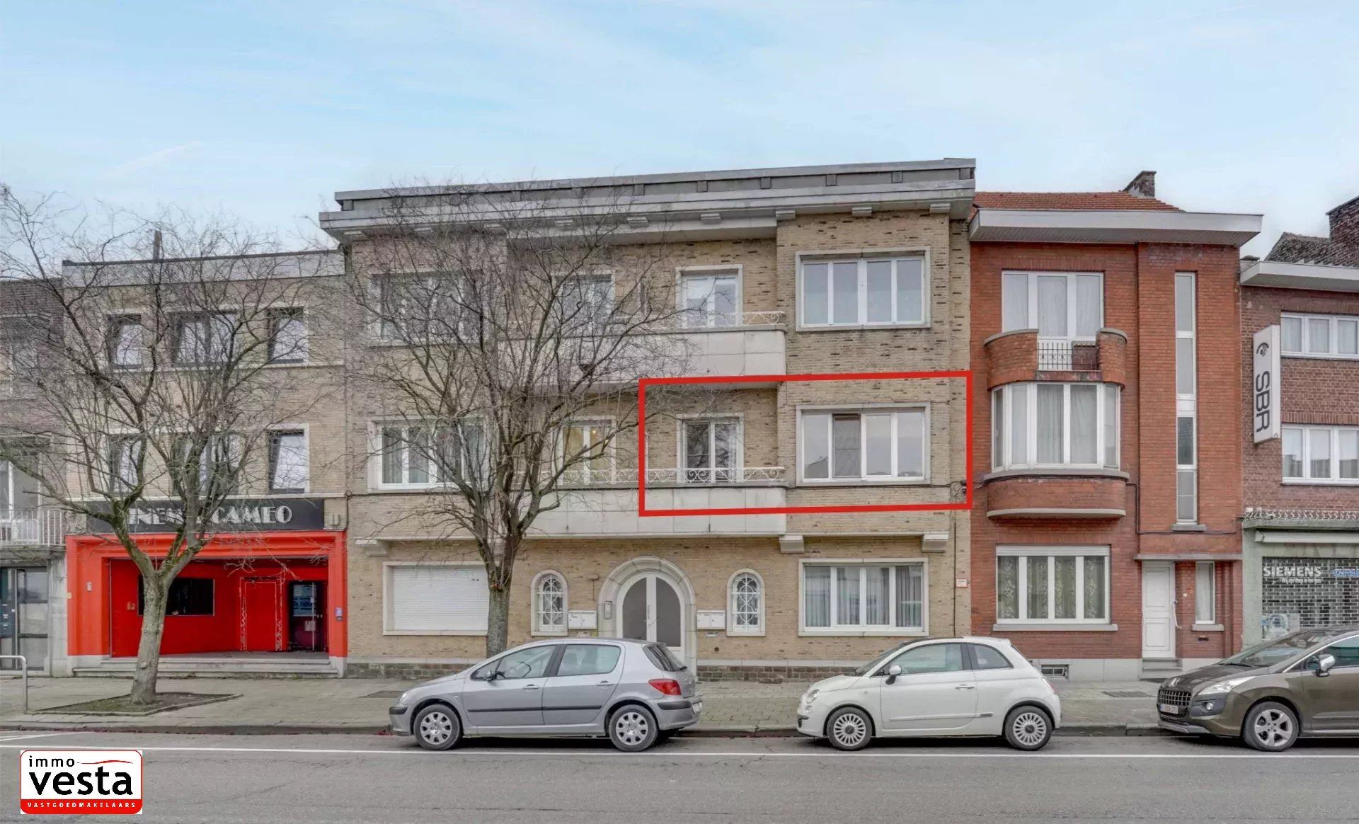 Karaktervol appartement in hart van Sint-Truiden foto {{pictureIndex}}