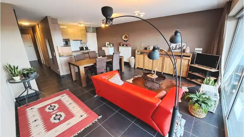 Recent 2-slaapkamerappartement met Terras te koop in Brugge foto 2