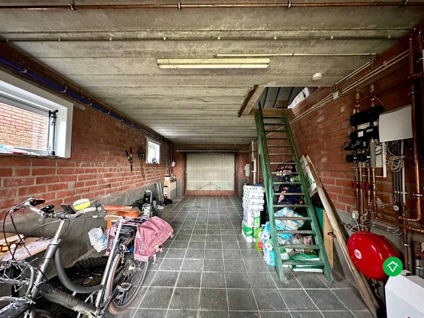 Alleenstaande woning met 2 slaapkamers en inpandige garage foto 12
