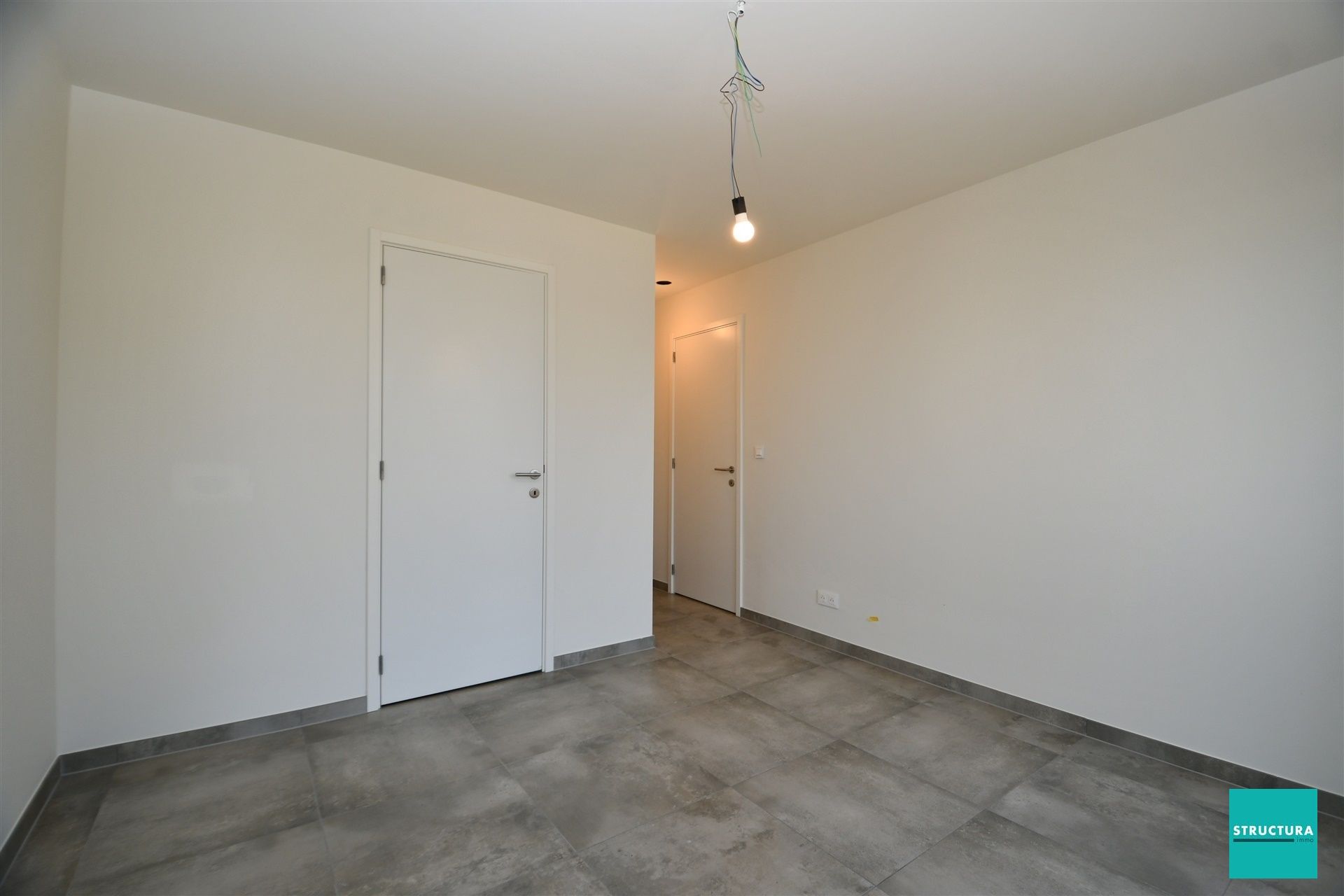 BEZOEKEN VOLZET - Appartement met twee slaapkamers, twee badkamers, terras, garage en kelder foto 12