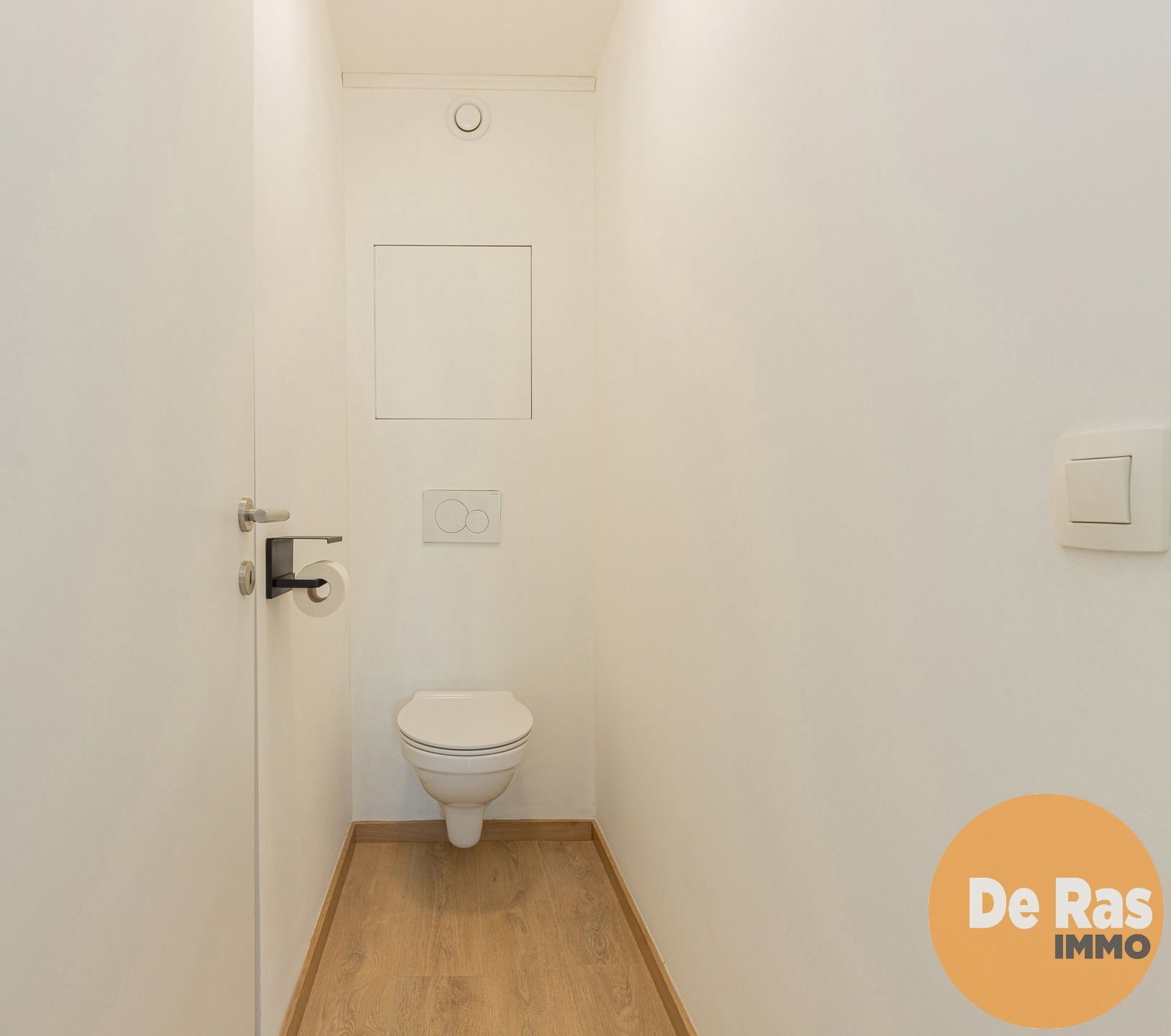 Herzele -  Totaal gerenoveerde woning met 4 slaapkamers, tuin en garage gelegen centrum Herzele foto 15
