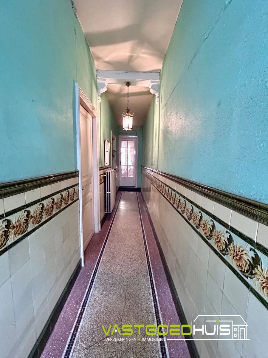 Karaktervolle, gesloten bebouwing met tuin en garage! foto 3