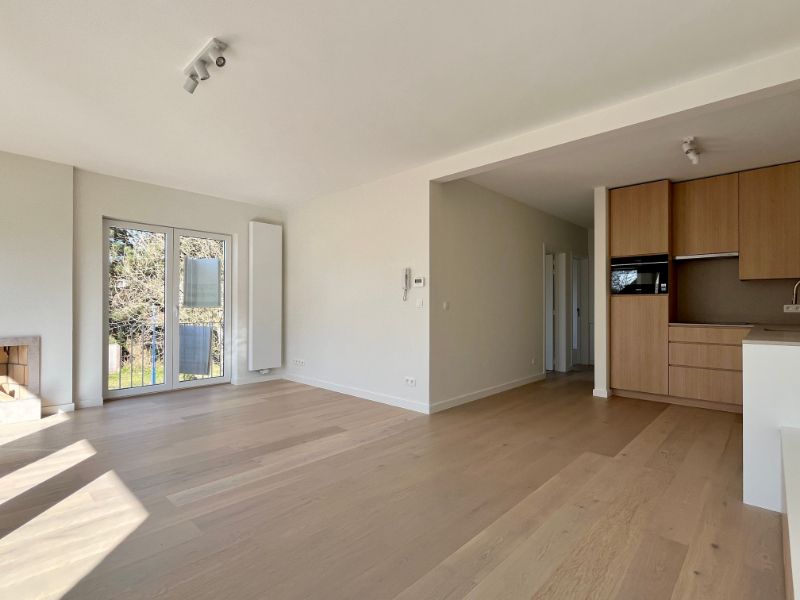 Modern en lichtrijk appartement met groot terras foto 7