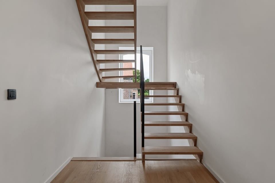 EXCLUSIEF WONEN IN EEN GERESTAUREERDE VIERKANTSHOEVE foto 49