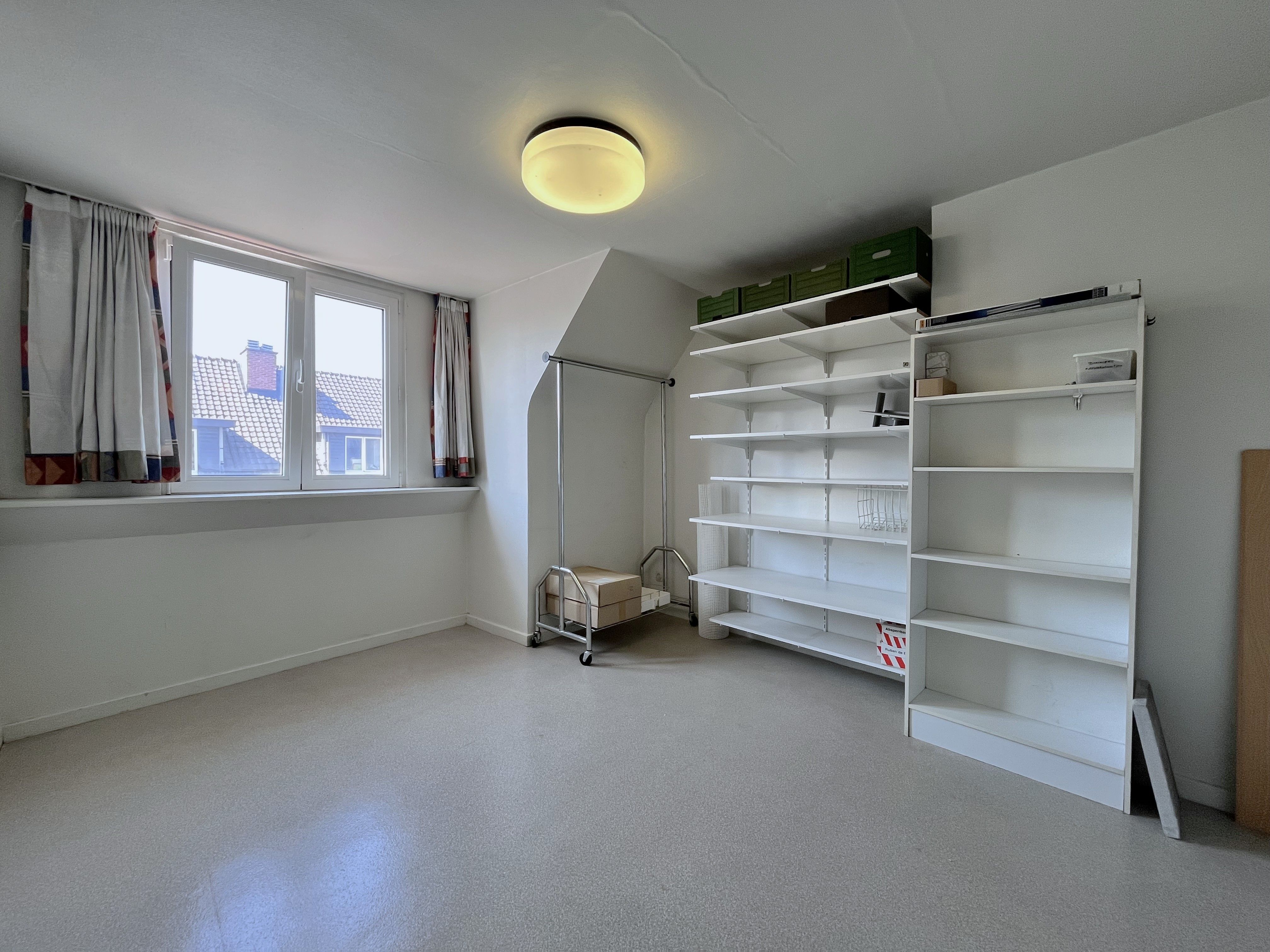 Ruim appartement, dubbele garage, 3 (slaap)kamers, nabij Hasselt centrum foto 17