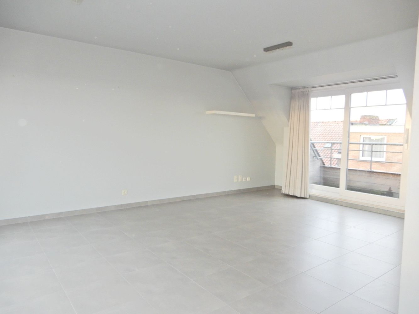 Appartement te Oostrozebeke. foto 5