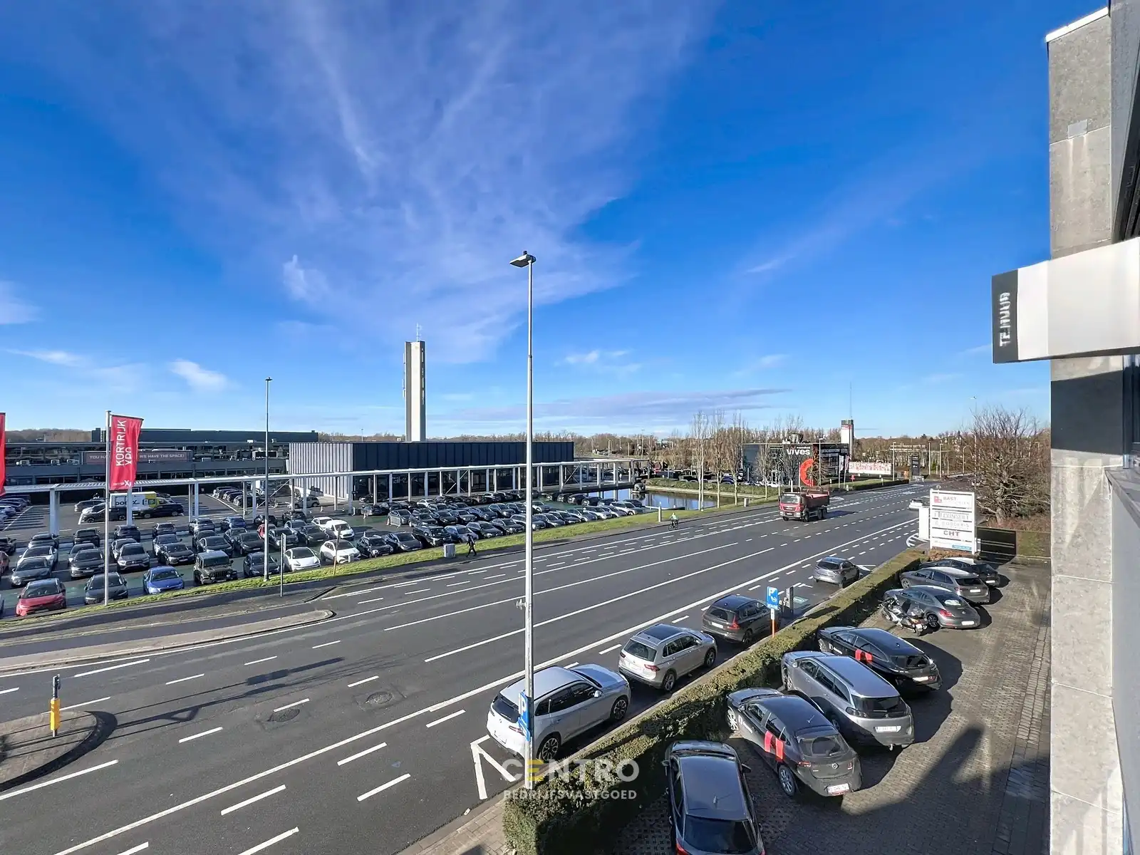 Instapklare kantoorruimte 175m² met perfecte VISIBILITEIT aan 't Hoge - opsplitsbaar. foto 8