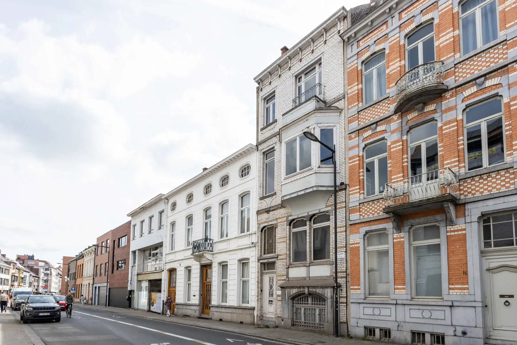 Uitzonderlijke herenwoning te Aalst! foto 2