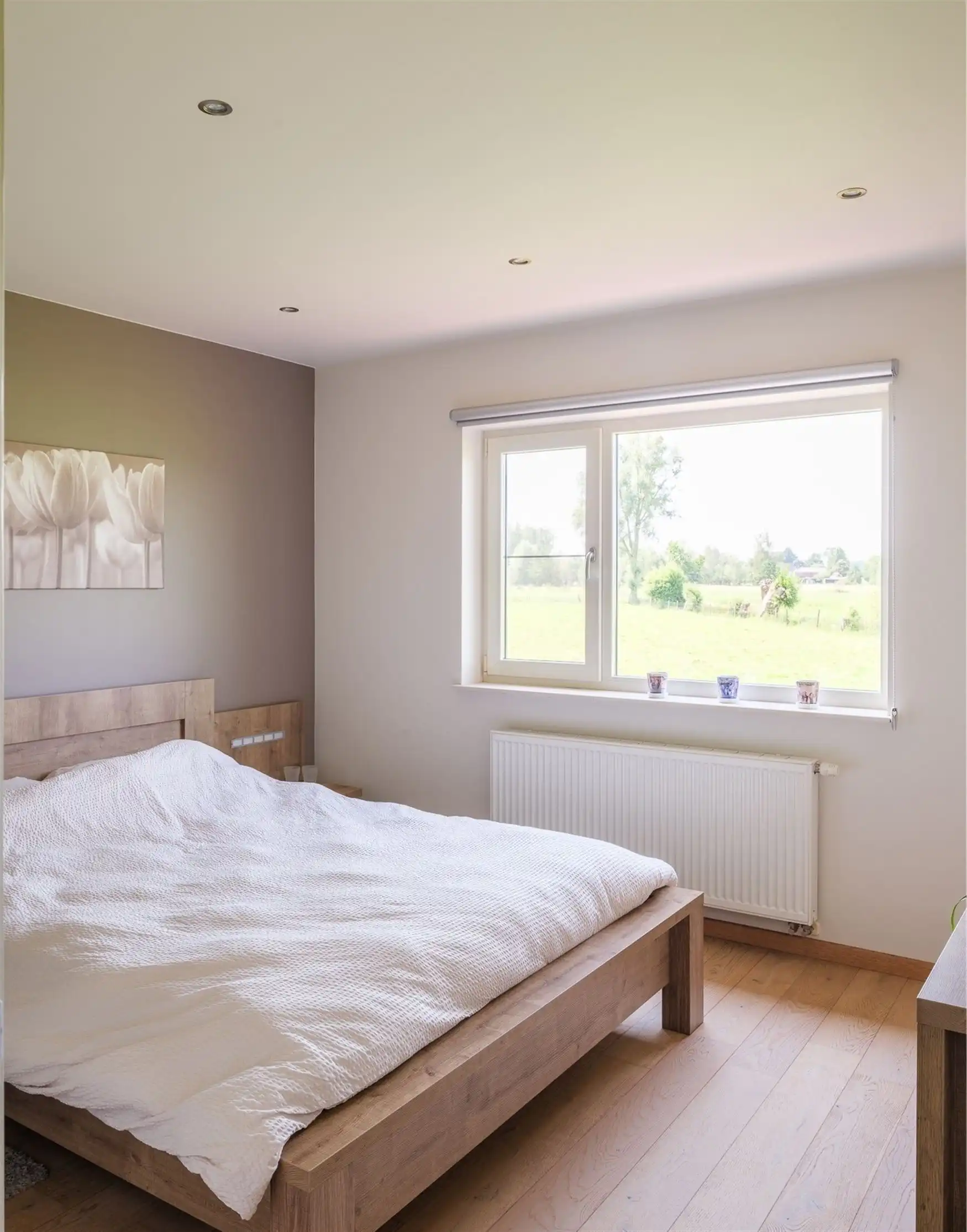 Exclusieve farmhouse te midden van de velden in Drongen foto 15