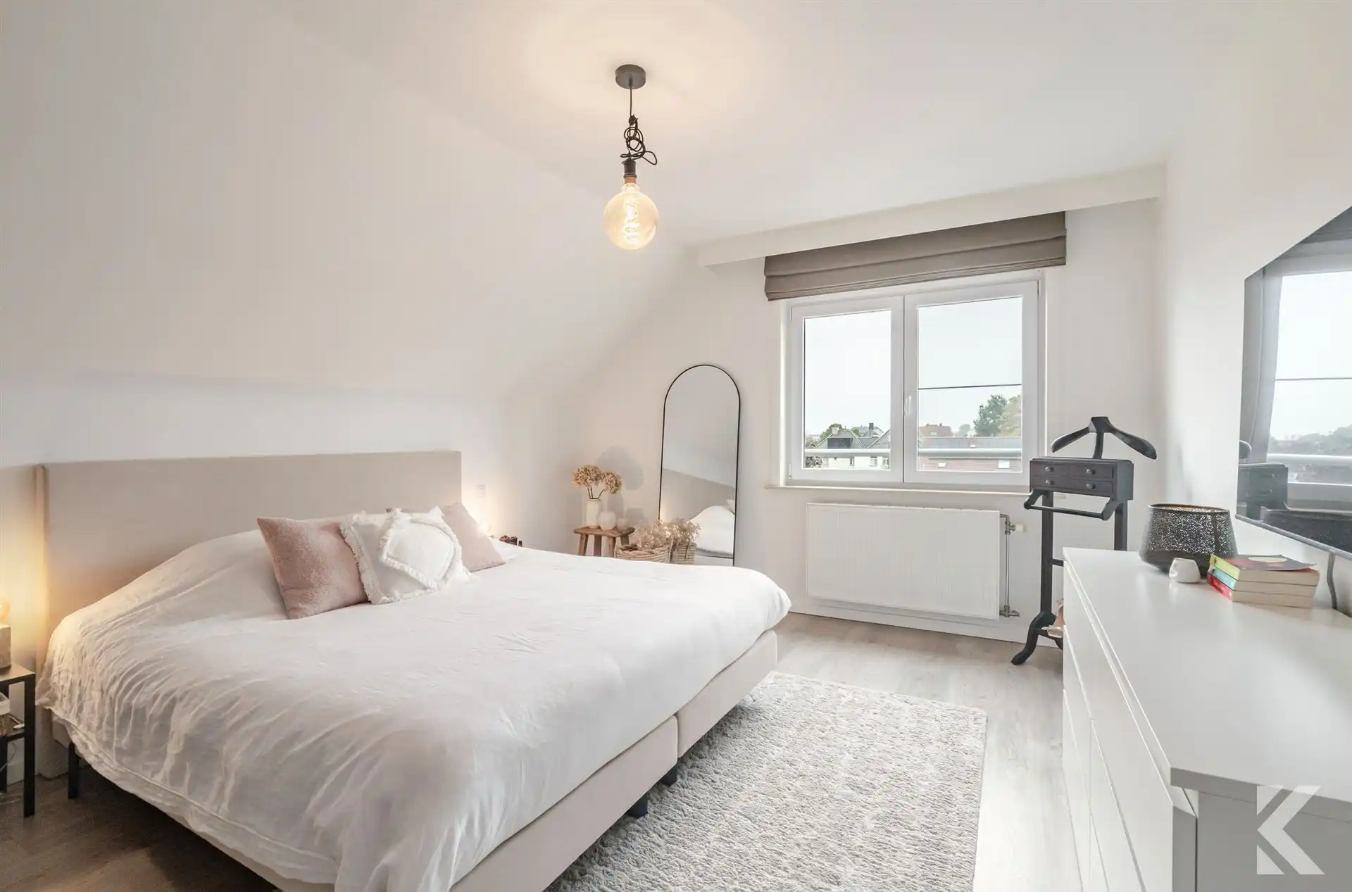 Lichtrijke duplex, 2 slpk., prachtige keuken & badkamer foto 10