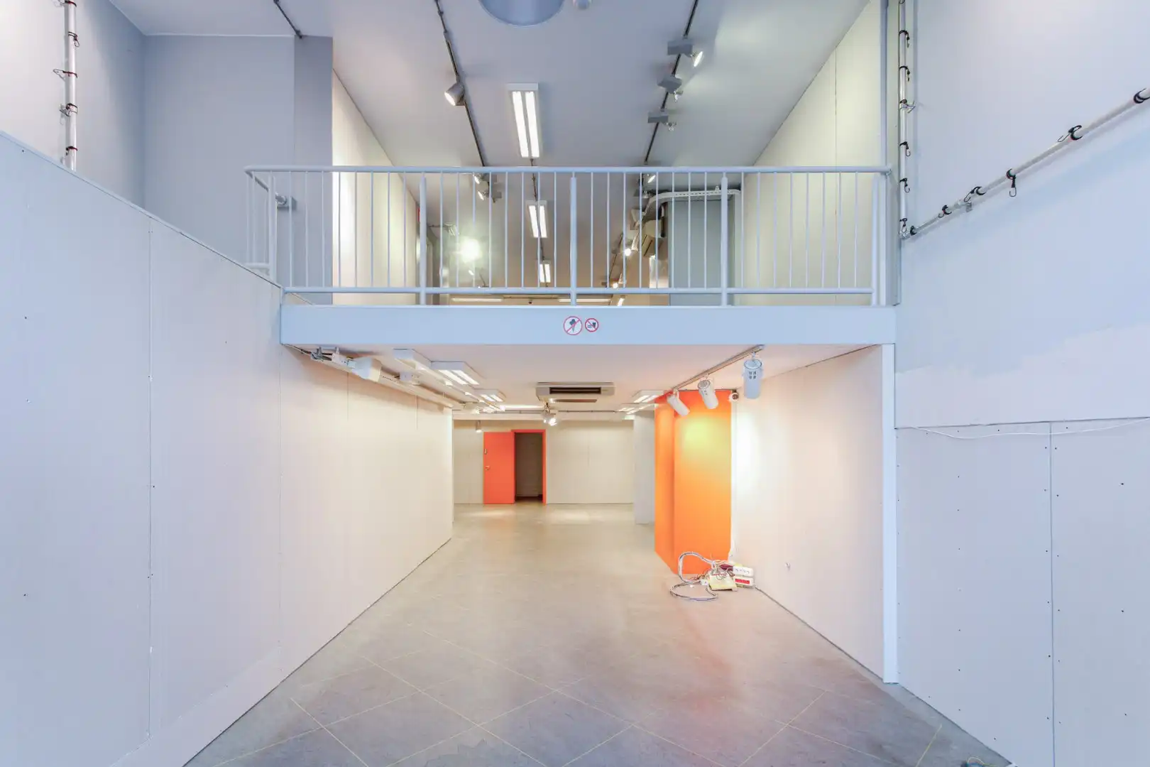 uitstekend gelegen handelspand Lippenslaan 148 foto 5