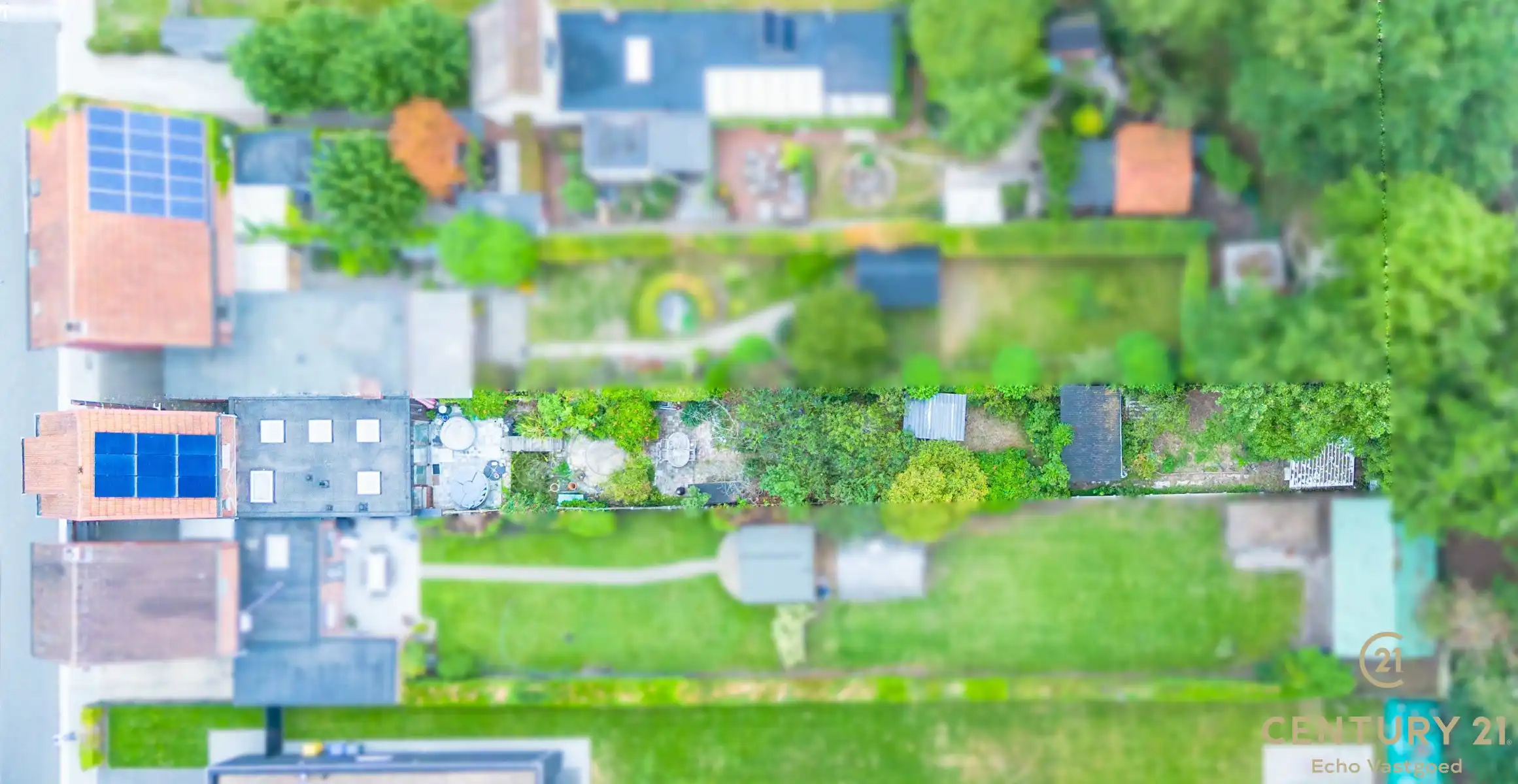 Karaktervolle woning op een idyllische, groene locatie foto 24