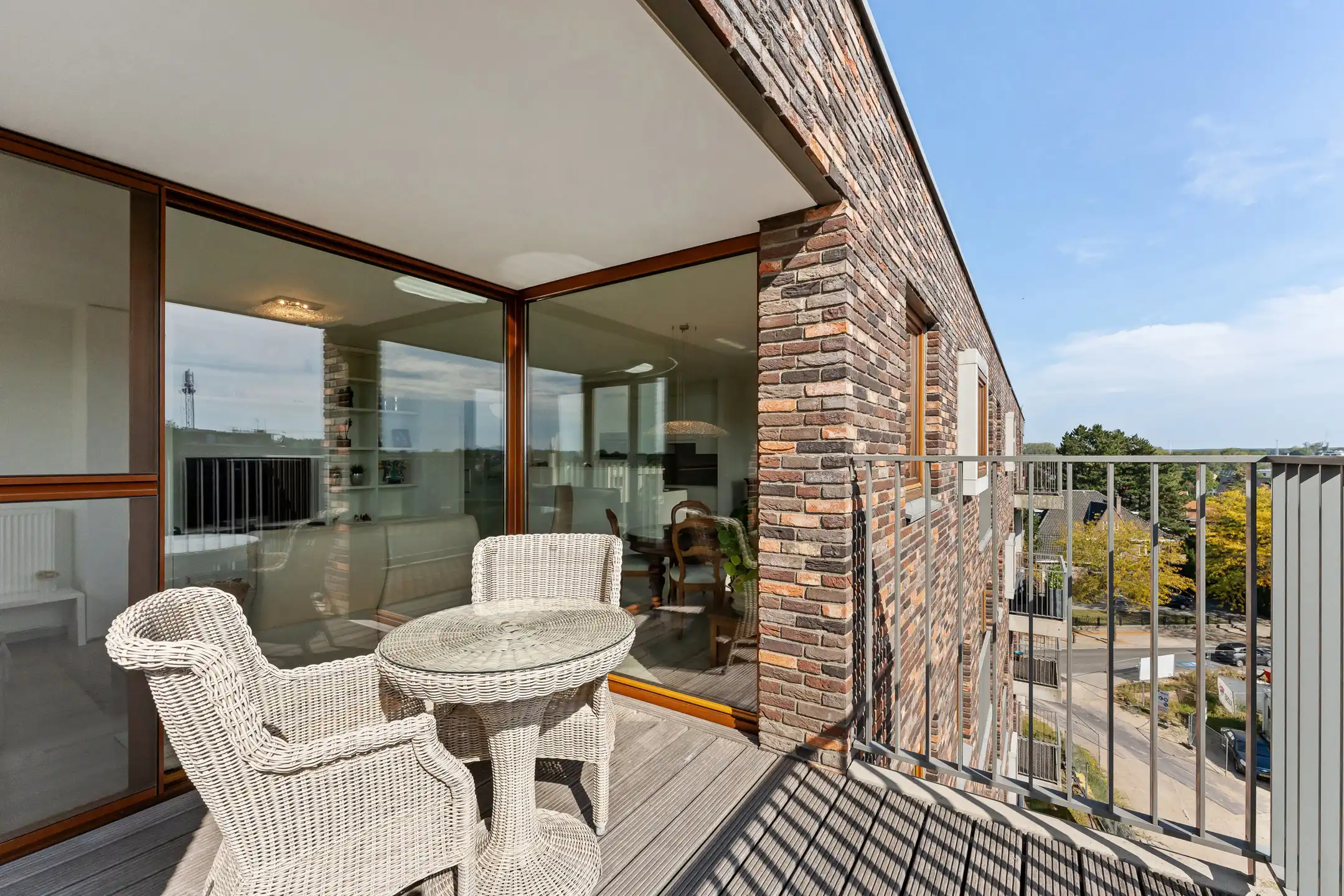 Penthouse met zonnig dakterras in hartje Bilzen foto 3