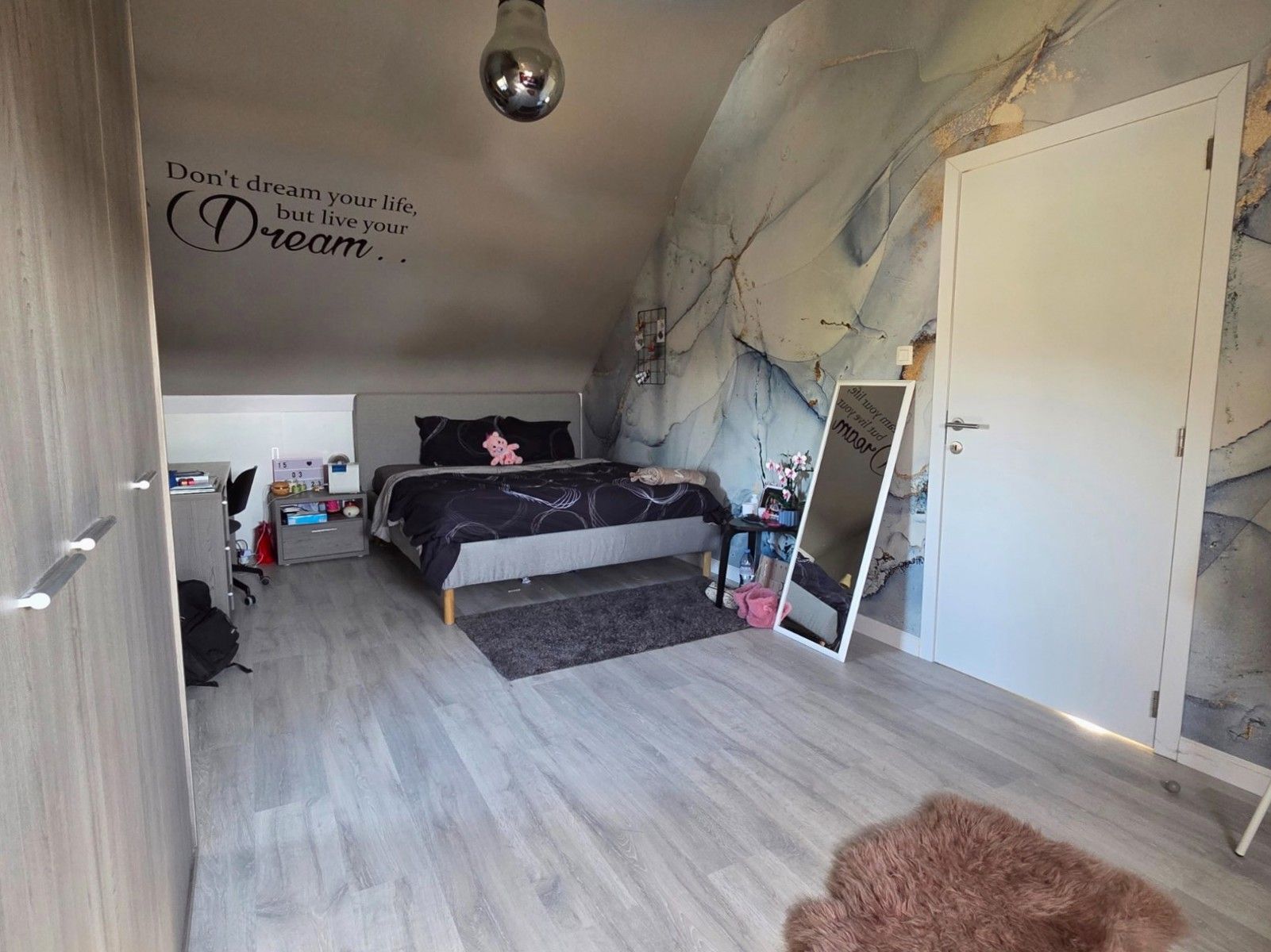 Instapklare gezinswoning op strategische locatie! foto 15