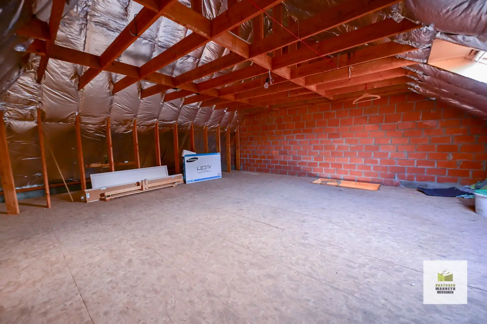 Knusse woning met 1 slaapkamer, gezellige tuin, garage en parking foto 15