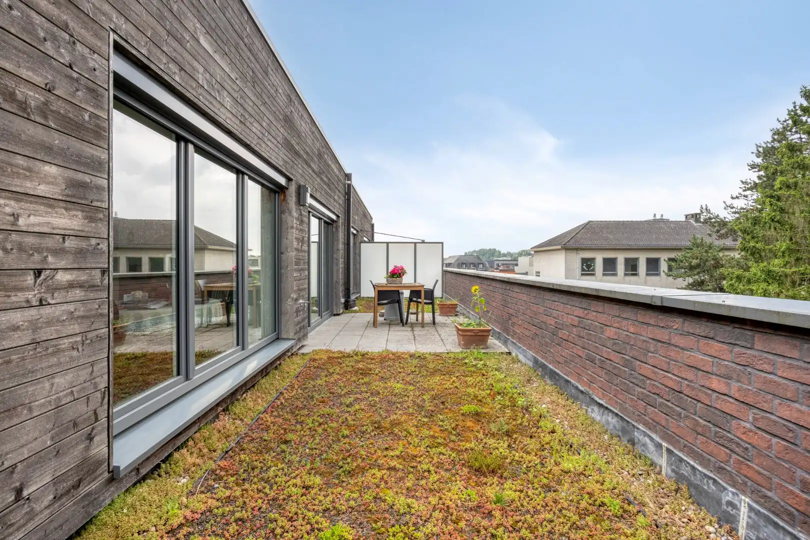 Leuke service flat met 2 SLPKS en terras in het hartje van Mol! foto 16