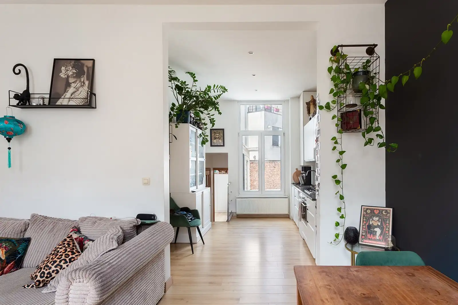 Karaktervolle woning aan de gezellige Troonplaats foto 16