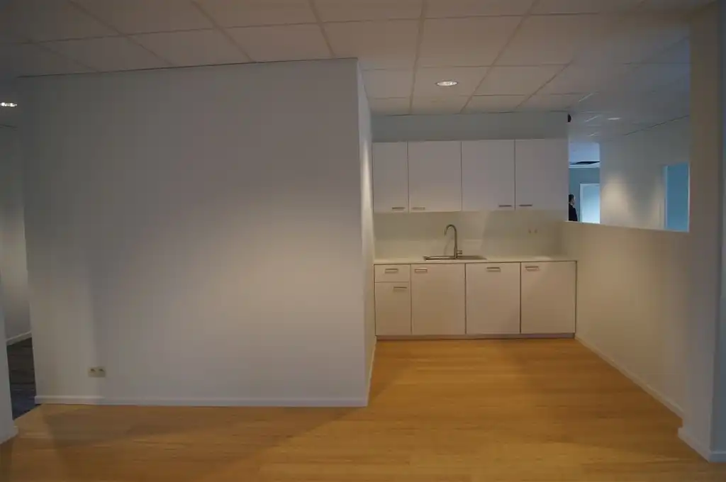 LUCHTHAVENLAAN 4: Kantoorgebouw vanaf 437m² foto 12