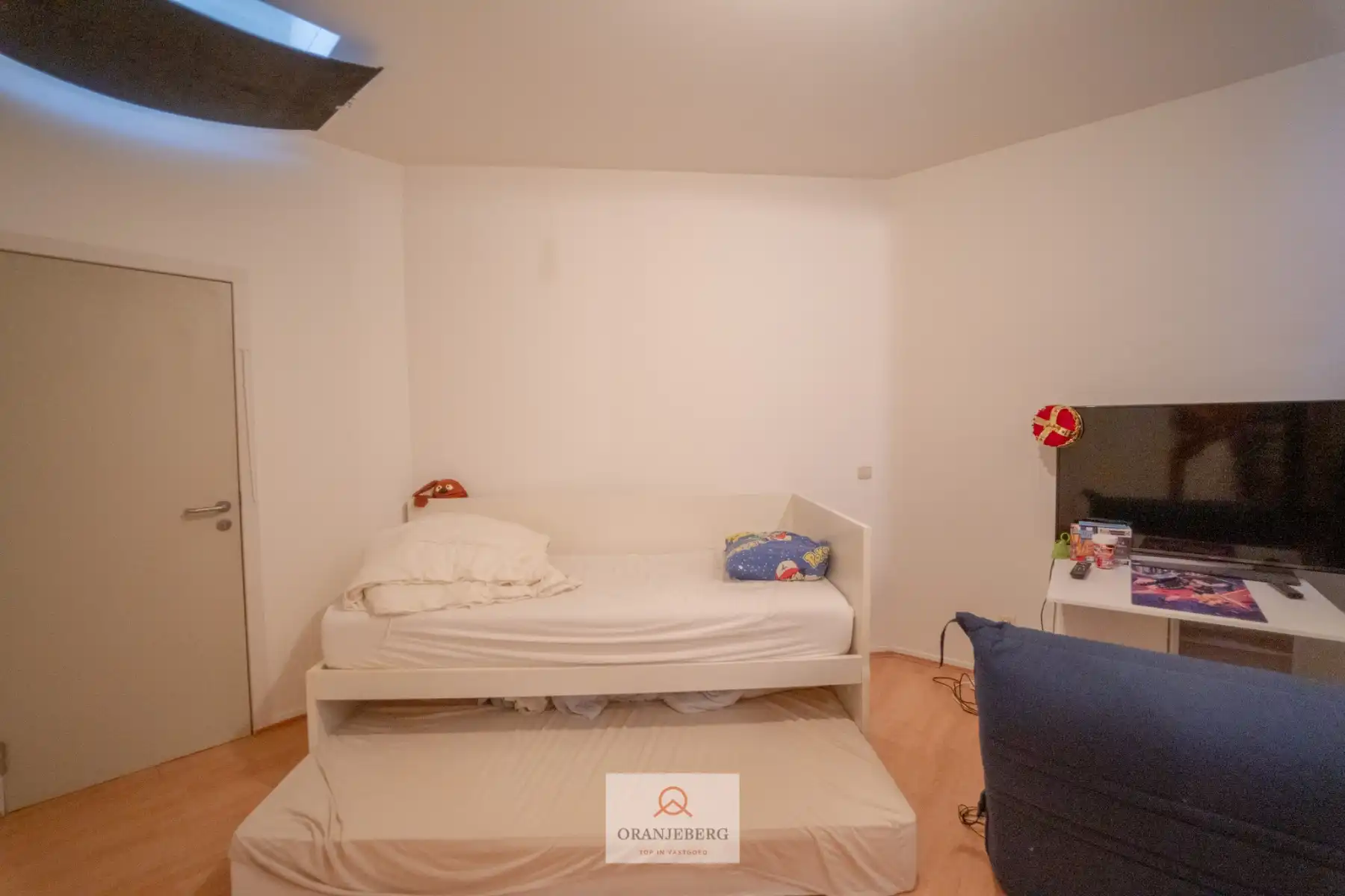 Uniek gelegen appartement in hartje Gent op het Sint-Baafsplein foto 17