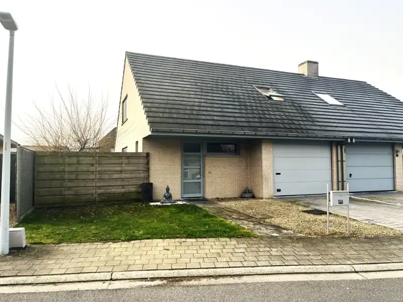 Woning met 3 slaapkamers foto {{pictureIndex}}